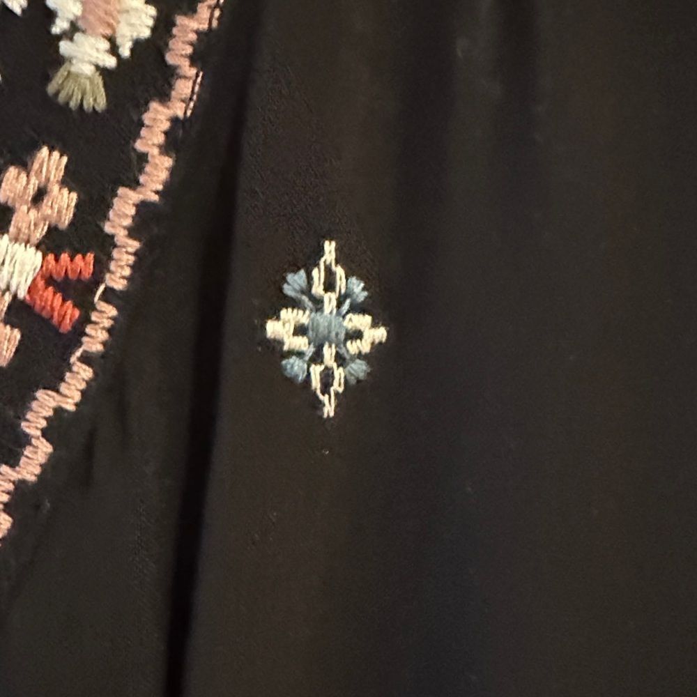 Xhilaration Black Dress with Colorful Embroidery Bohemian Style Size Large - Picture 4 of 4
